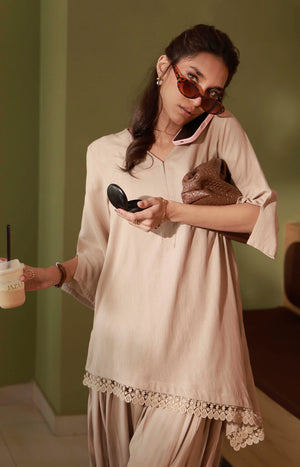 Biscuits & Beige